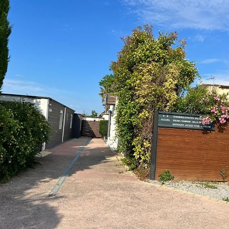 Mas La Farelle Gite, Fitness & Salle De Jeux Gratuite & Spa En Supplement Nîmes Exteriör bild